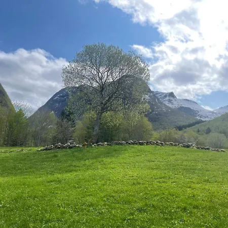 Monshaugen Nocleg ze śniadaniem *