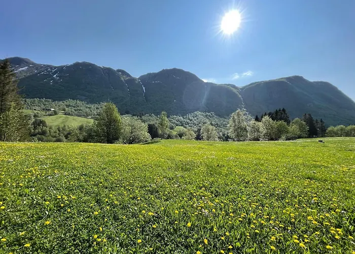 Monshaugen - Privat Retreat Bed & Breakfast Sykkylven