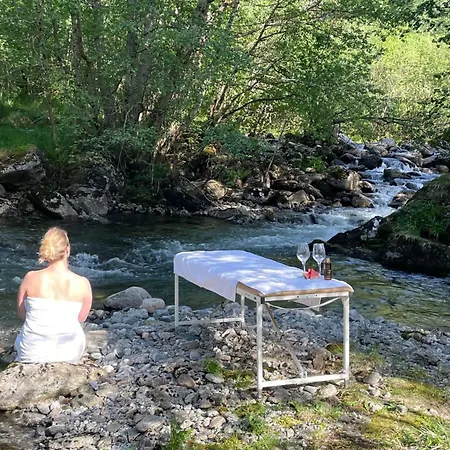 Frühstückspension Monshaugen Sykkylven