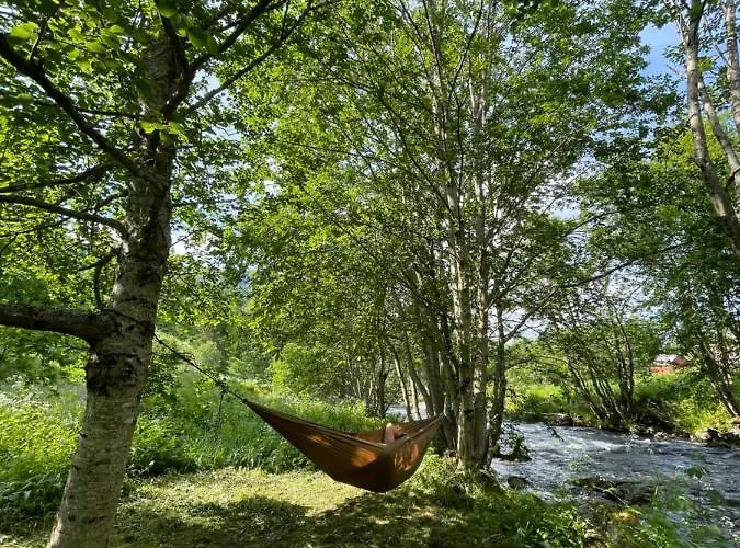 Frühstückspension Monshaugen Sykkylven